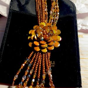 Long beaded neclace new never worn